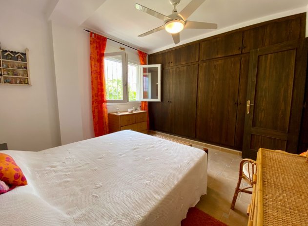 Resale - Villa * - Algorfa *