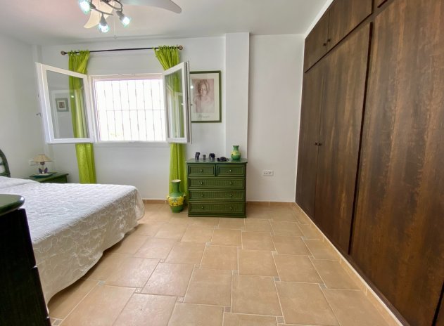 Resale - Villa * - Algorfa *