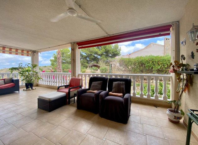 Resale - Villa * - Algorfa *