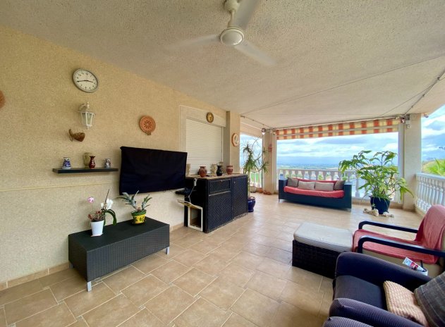 Resale - Villa * - Algorfa *
