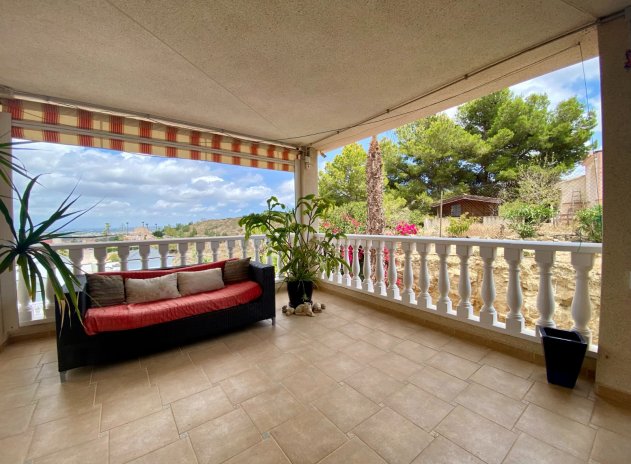 Resale - Villa * - Algorfa *