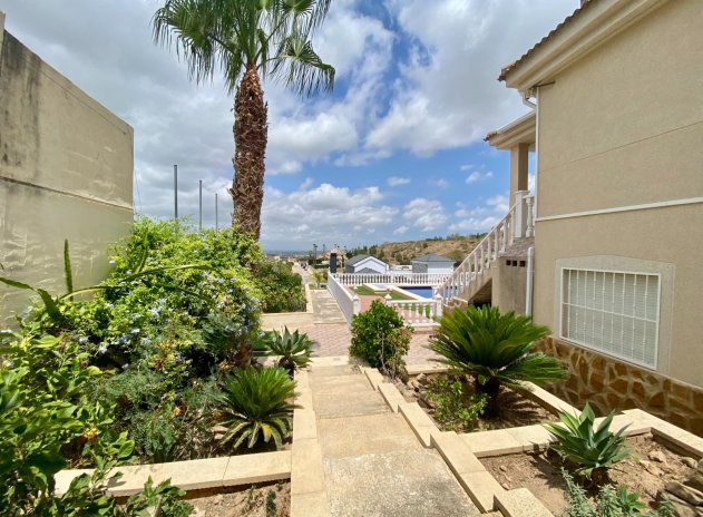 Resale - Villa * - Algorfa *