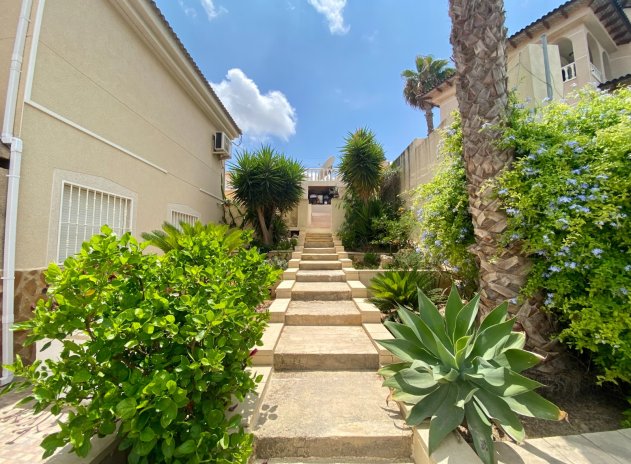 Resale - Villa * - Algorfa *