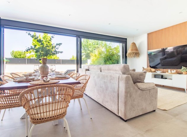 Herverkoop - Rijwoning - Santiago de la Ribera - zona san blas