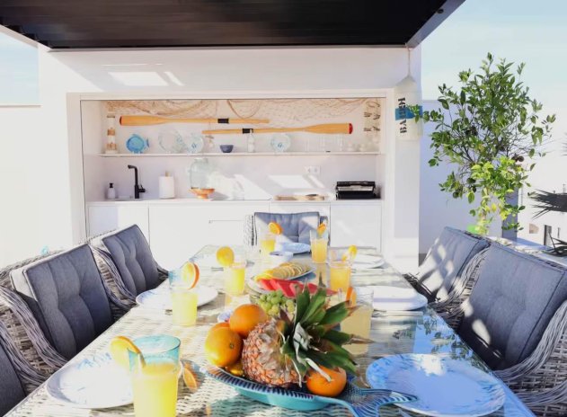 Herverkoop - Rijwoning - Santiago de la Ribera - zona san blas