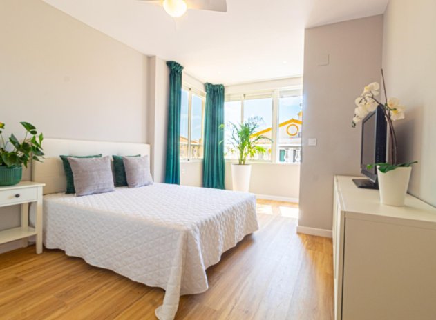 Herverkoop - Rijwoning - Torrevieja - Los Altos