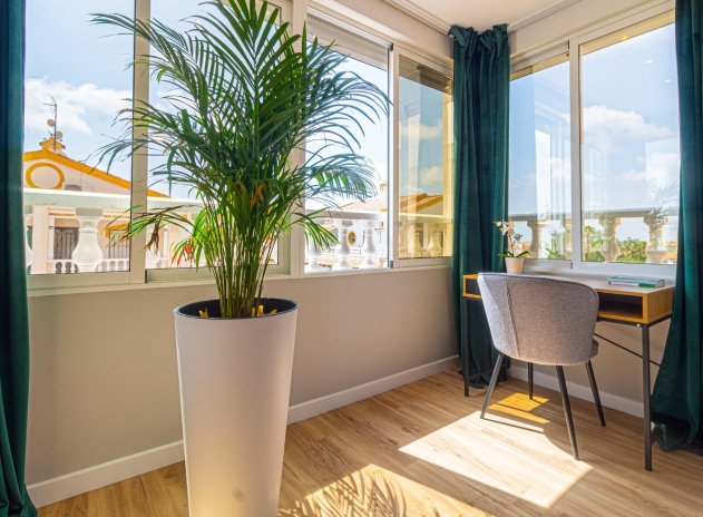 Herverkoop - Rijwoning - Torrevieja - Los Altos