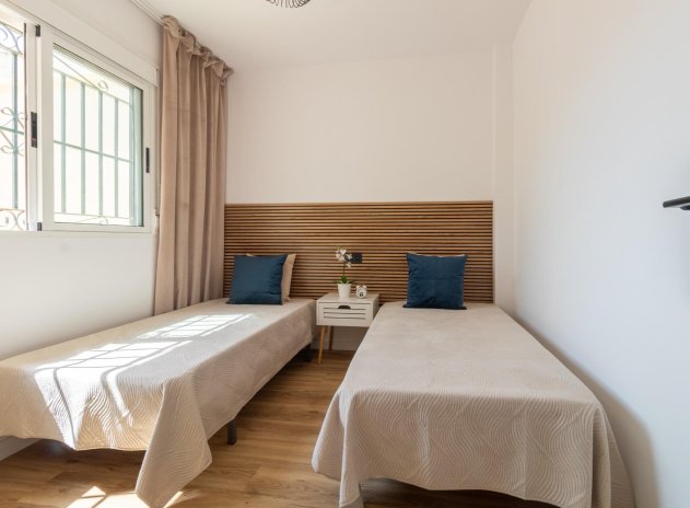 Herverkoop - Rijwoning - Torrevieja - Los Altos