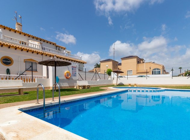 Herverkoop - Rijwoning - Torrevieja - Los Altos