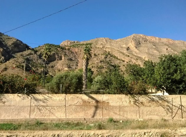 Wiederverkauf - Finca / Ländliches Wohnhaus - Orihuela