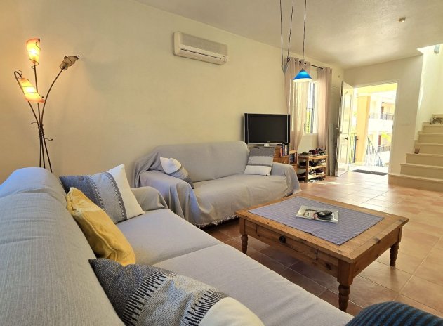 Herverkoop - Villa - Orihuela