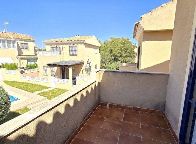 Herverkoop - Villa - Orihuela