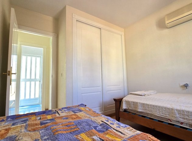 Herverkoop - Villa - Orihuela