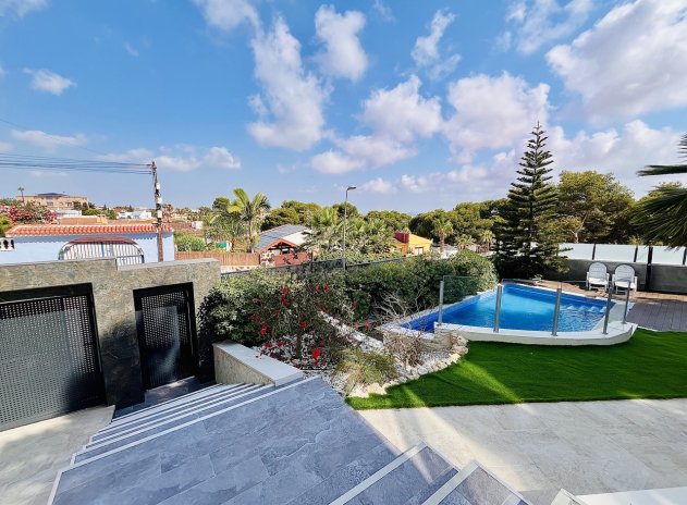 Wiederverkauf - Villa - Los Balcones