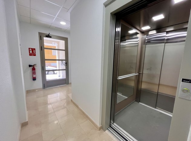 Reventa - Apartamento / Piso - Torre de la Horadada - Torre de Horadada