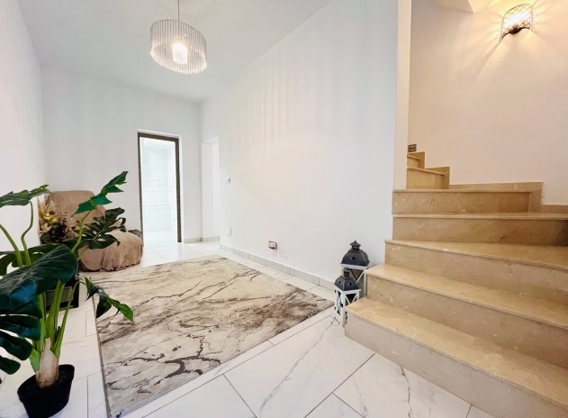 Revente - Villa - San Miguel de Salinas