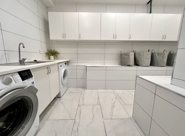 Revente - Villa - San Miguel de Salinas