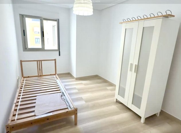 Reventa - Apartamento / Piso - Santa Pola