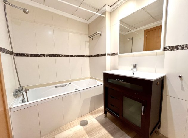 Reventa - Apartamento / Piso - Santa Pola