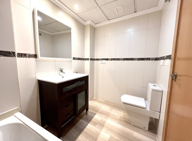 Reventa - Apartamento / Piso - Santa Pola