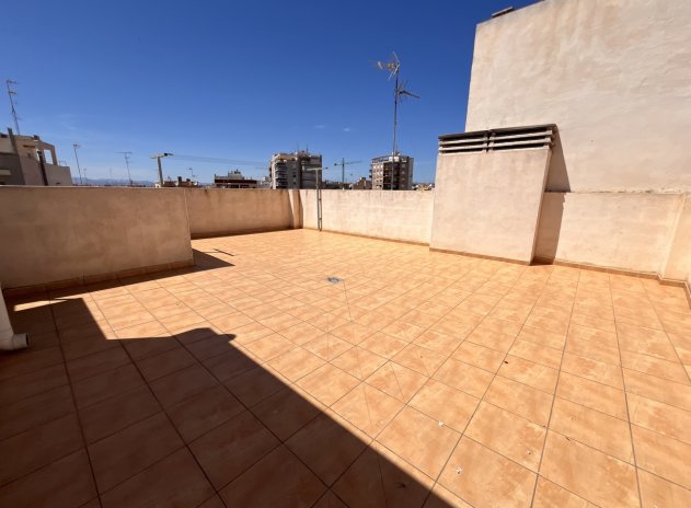 Reventa - Apartamento / Piso - Santa Pola