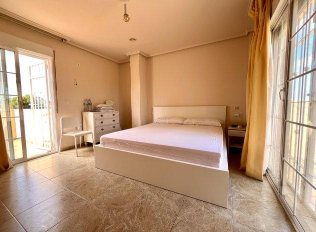 Herverkoop - Villa - La Zenia