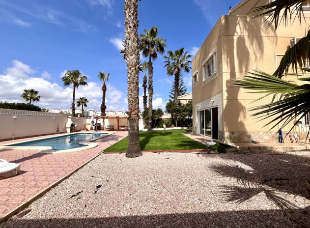 Herverkoop - Villa - La Zenia