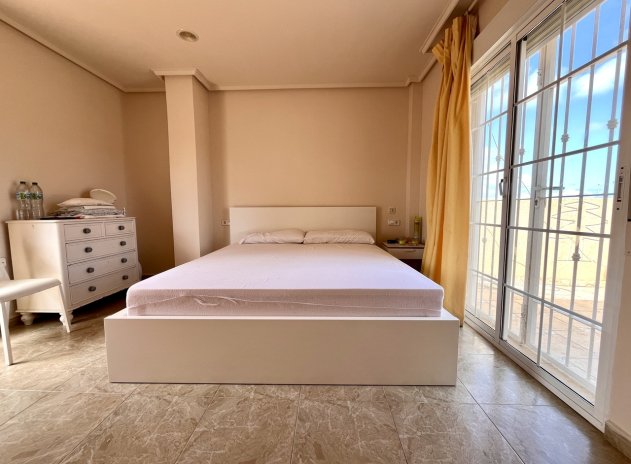 Herverkoop - Villa - La Zenia