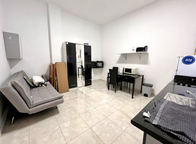 Wiederverkauf - Kommerziell - Playa Flamenca