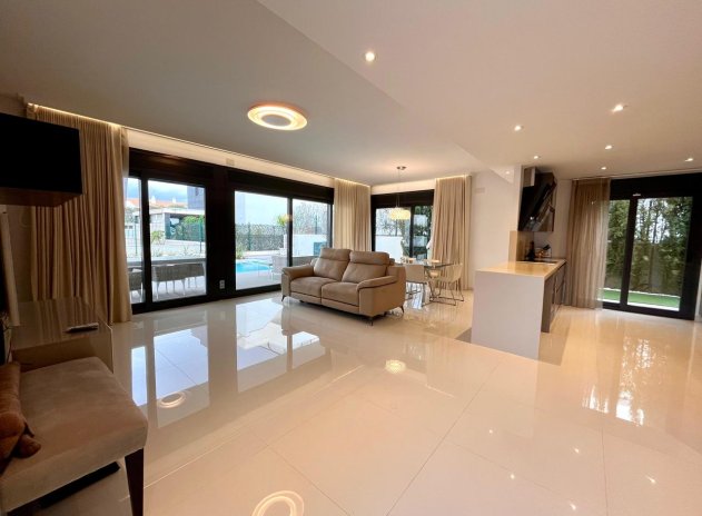 Herverkoop - Villa - Dehesa de Campoamor - Dehesa de campoamor