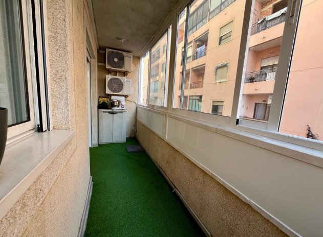 Resale - Apartment / Flat * - Torrevieja - Torrevieja *