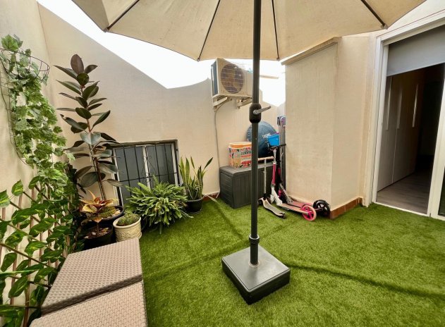 Resale - Apartment / Flat * - Torrevieja - Torrevieja *