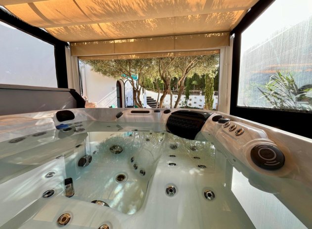 Wiederverkauf - Villa - Villamartin - Villamartín