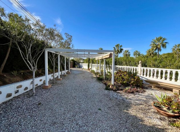 Wiederverkauf - Villa - Villamartin - Villamartín