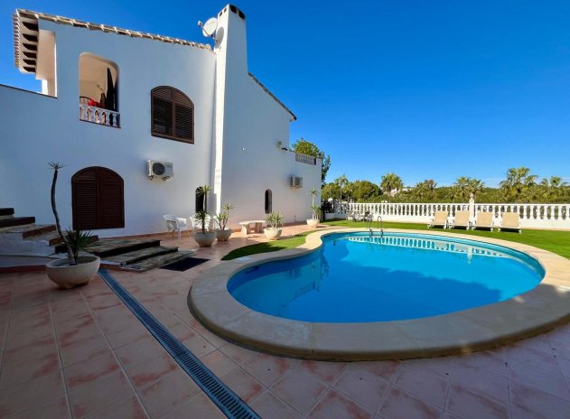 Wiederverkauf - Villa - Villamartin - Villamartín