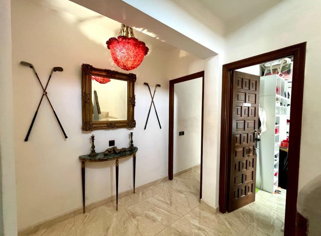 Wiederverkauf - Villa - Villamartin - Villamartín