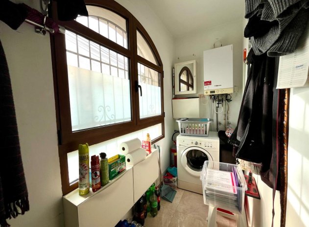 Wiederverkauf - Villa - Villamartin - Villamartín