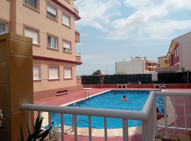 Reventa - Apartamento / Piso - Algorfa