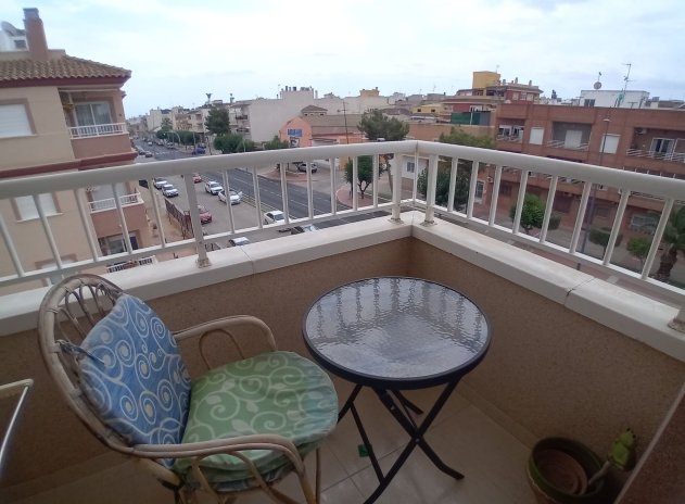 Reventa - Apartamento / Piso - Algorfa