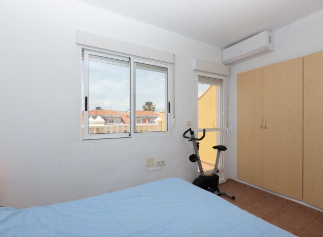 Revente - Maison mitoyenne - La Zenia