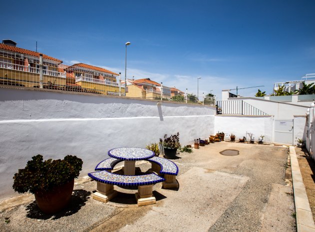 Revente - Maison mitoyenne - La Zenia