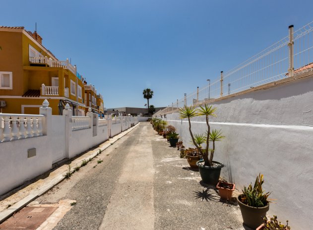 Revente - Maison mitoyenne - La Zenia