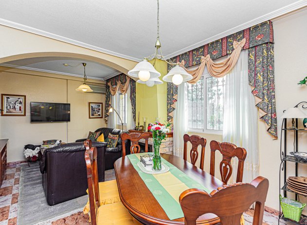 Herverkoop - Villa - La Zenia - Villas San Jose