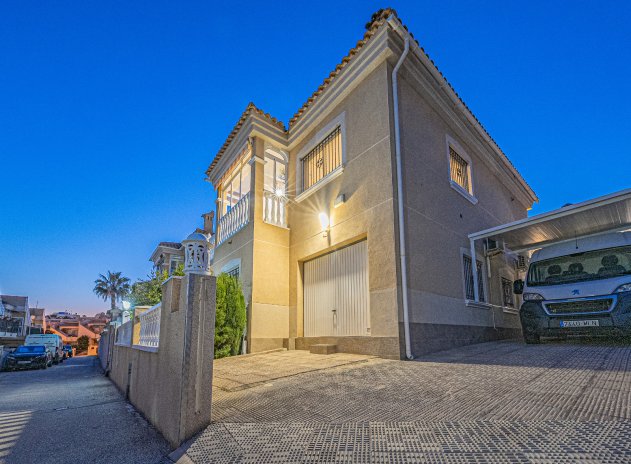 Herverkoop - Villa - Villamartin - Montegolf