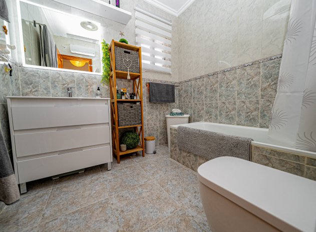 Herverkoop - Villa - Villamartin - Montegolf