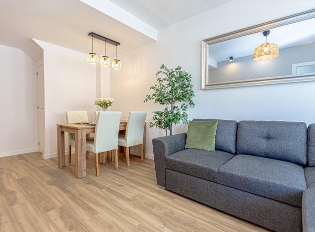 Wiederverkauf - Terrassenhaus - Los Altos