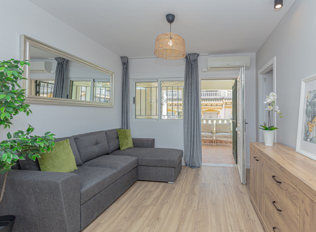 Wiederverkauf - Terrassenhaus - Los Altos