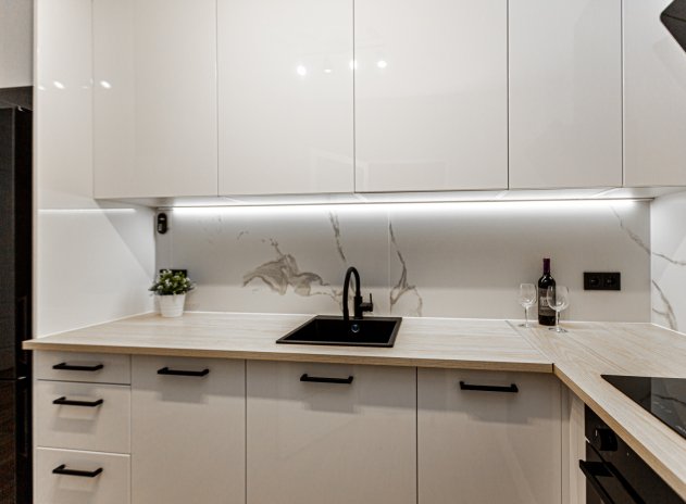 Wiederverkauf - Terrassenhaus - Los Altos