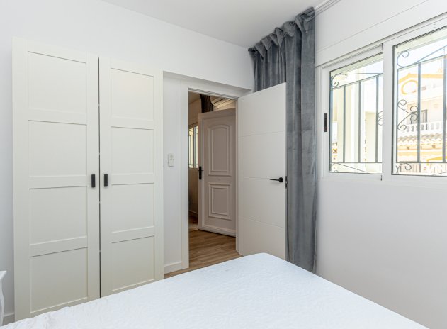 Wiederverkauf - Terrassenhaus - Los Altos