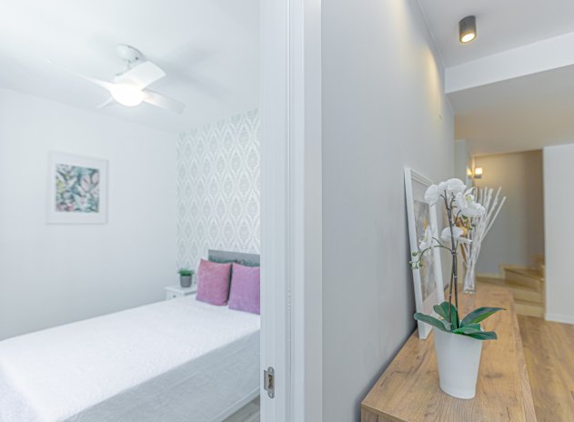 Wiederverkauf - Terrassenhaus - Los Altos